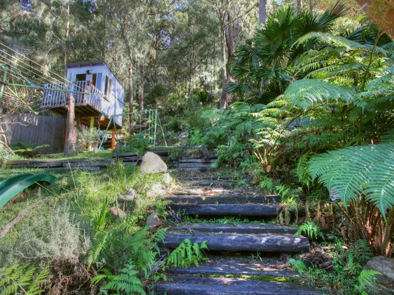 9 Palmtree Grove, Umina Beach NSW 2257