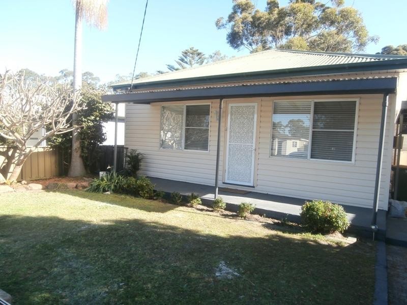 19 Banksia Street, Ettalong Beach NSW 2257
