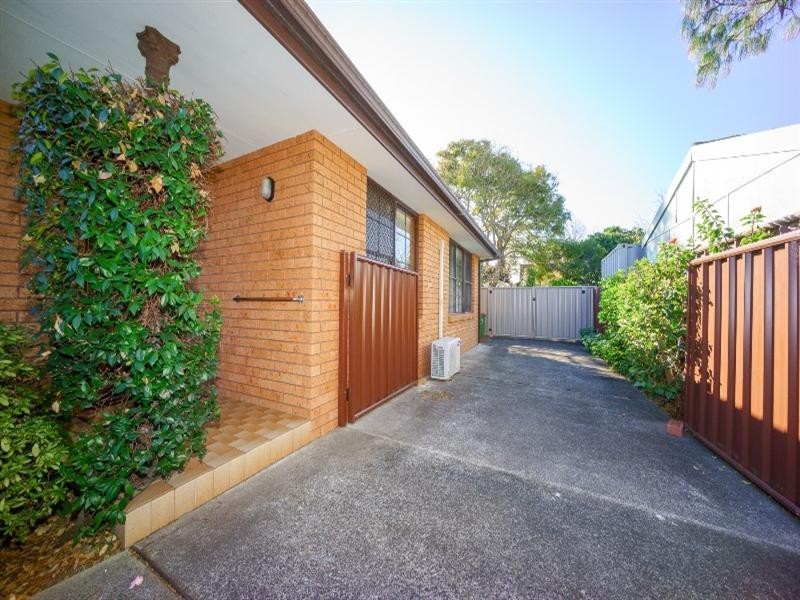2/73 Cambridge Street, Umina Beach NSW 2257