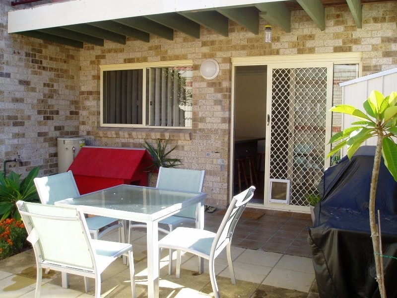 2/44-46 PRATLEY Street, Woy Woy NSW 2256
