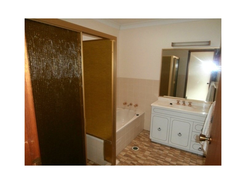 2/10 Wyoming Street, Blackwall NSW 2256