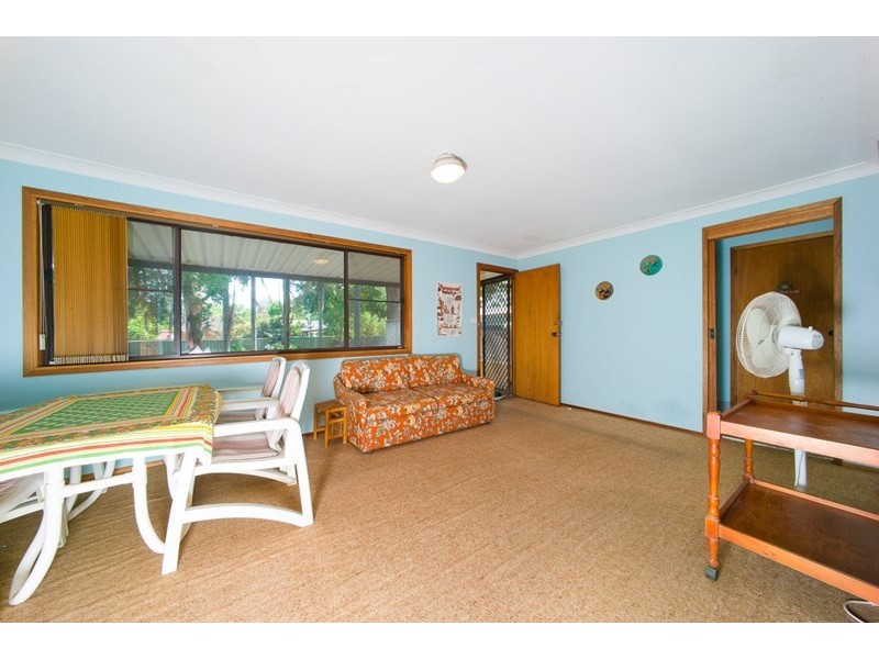 27 Hobart Avenue, Umina Beach NSW 2257