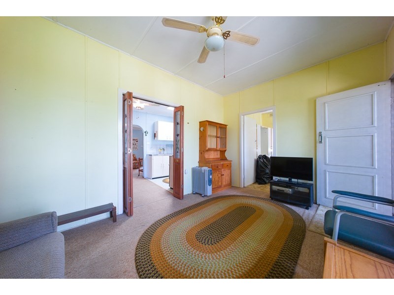 27 Hobart Avenue, Umina Beach NSW 2257