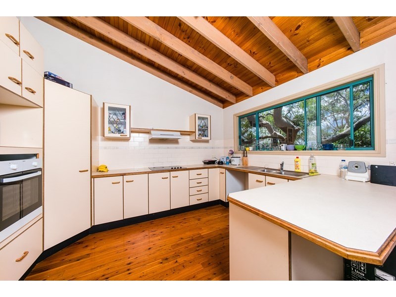 18 Mountain Ash Way, Umina Beach NSW 2257