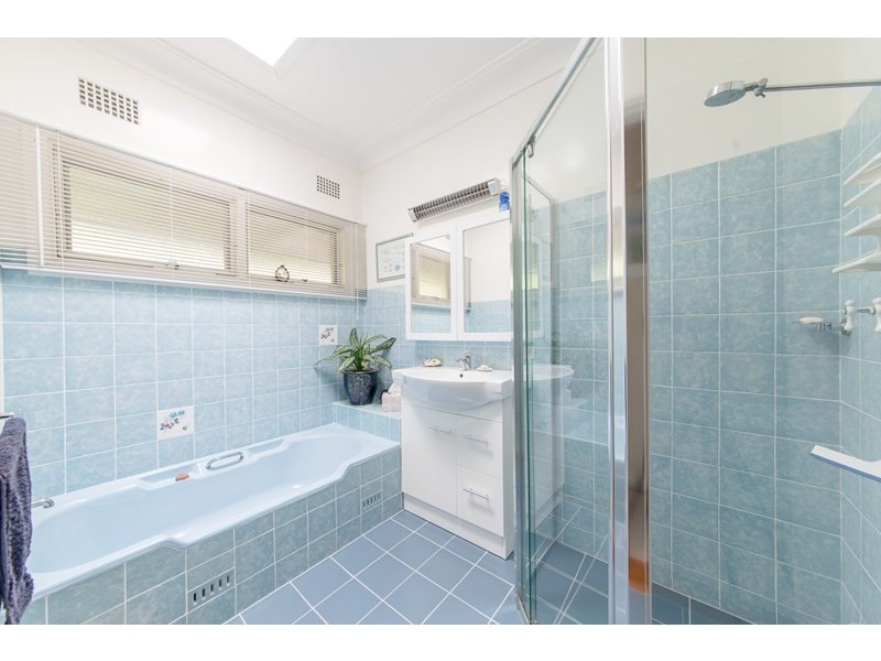 1 Uralla Lane, Blackwall NSW 2256