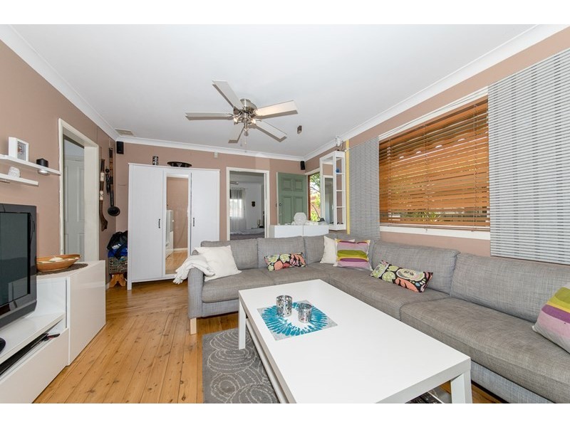 18 Pozieres Avenue, Umina Beach NSW 2257