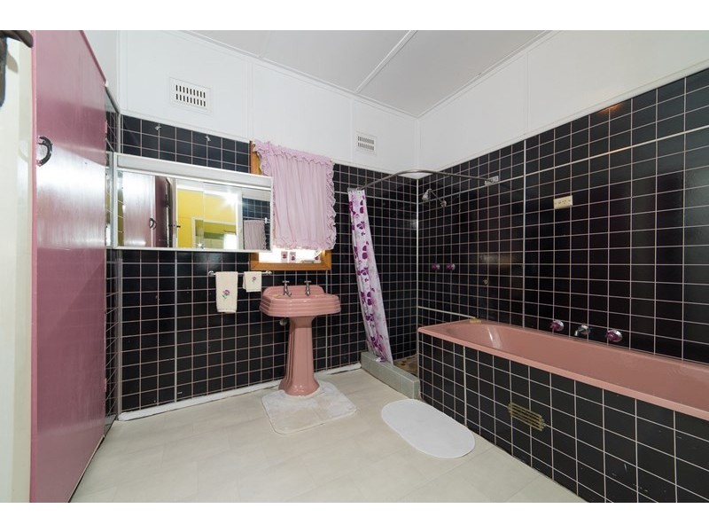 35 Beach Street, Ettalong Beach NSW 2257