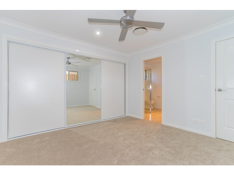 2/4 King Street, Umina Beach NSW 2257