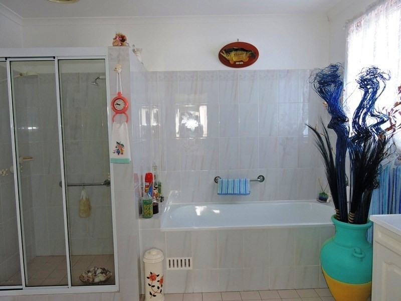 68 Lakeside Parade, The Entrance NSW 2261