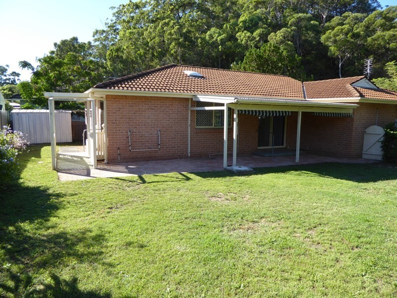 2/9 Memorial Avenue, Blackwall NSW 2256