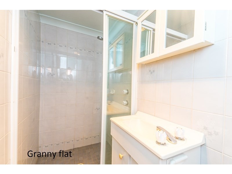 34 Adelaide Avenue, Umina Beach NSW 2257