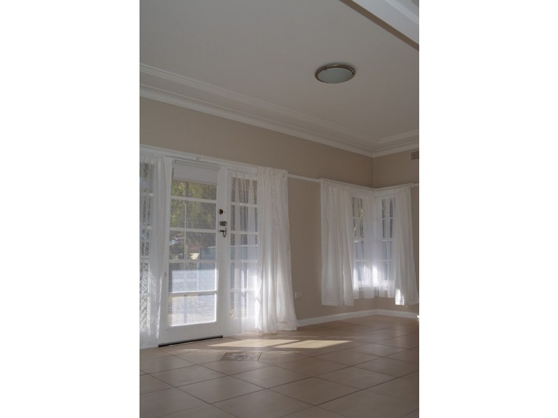 42 McEvoy Avenue, Umina Beach NSW 2257