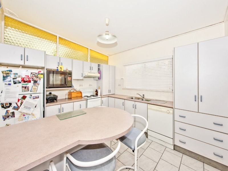 12 Lakeview Parade, Umina Beach NSW 2257