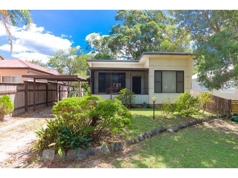 27 Hobart Avenue, Umina Beach NSW 2257