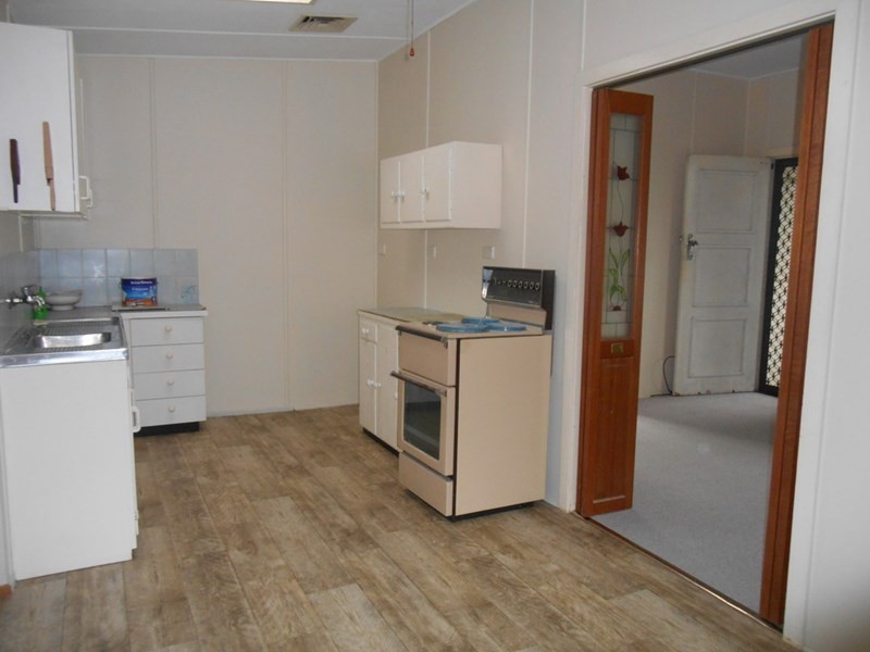 27 Hobart Avenue, Umina Beach NSW 2257