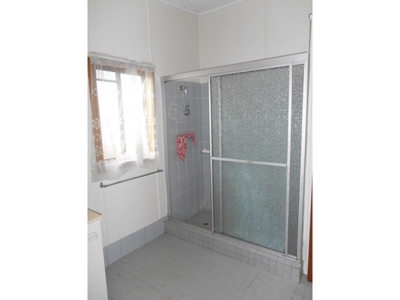 27 Hobart Avenue, Umina Beach NSW 2257