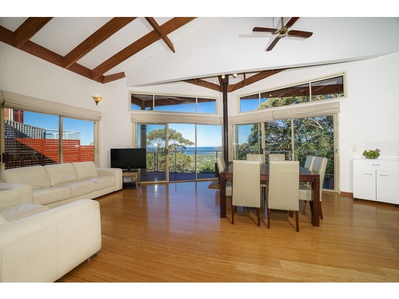 33 The Palisade, Umina Beach NSW 2257