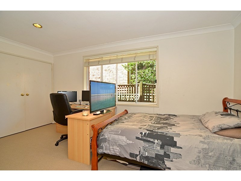 12 Beachfront Parade, St Huberts Island NSW 2257