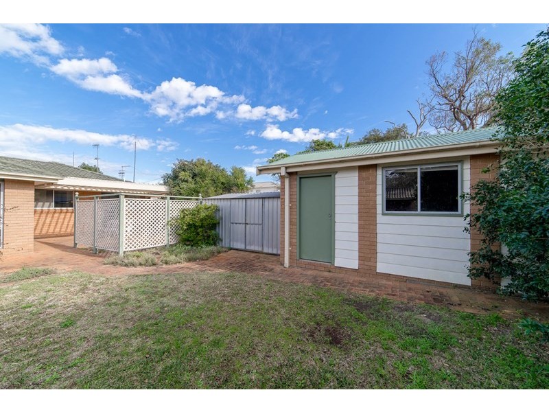 11 Cambridge Street, Umina Beach NSW 2257