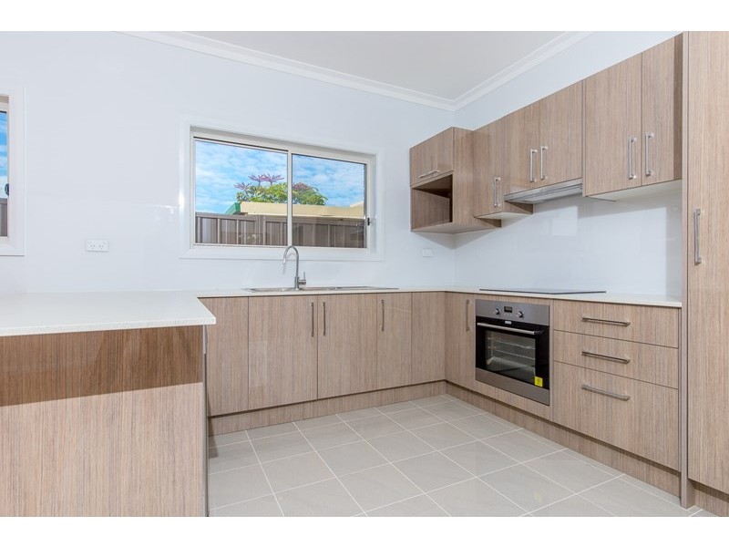 2/43 Paul Street, Umina Beach NSW 2257