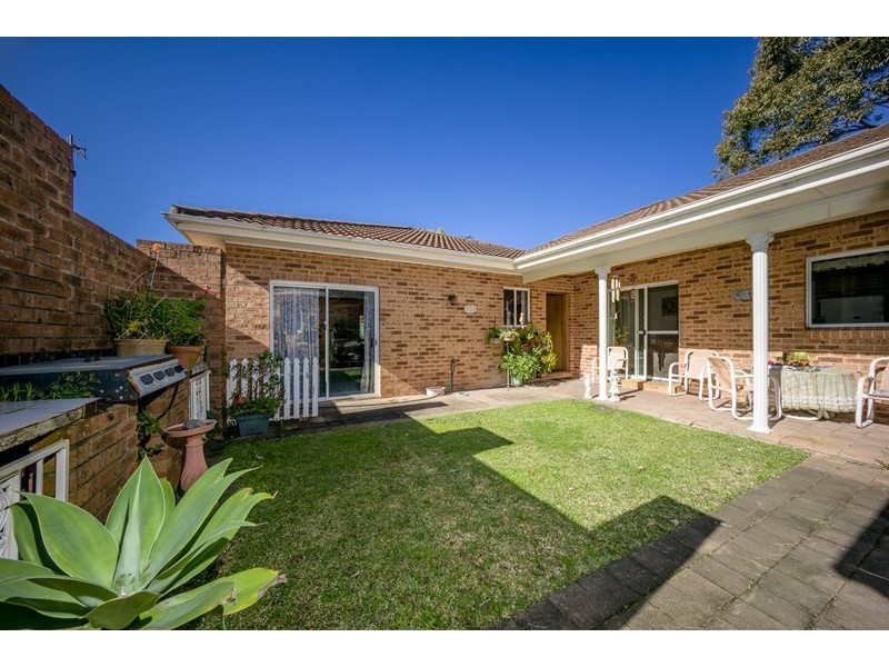 2 Admiralty Place, Umina Beach NSW 2257