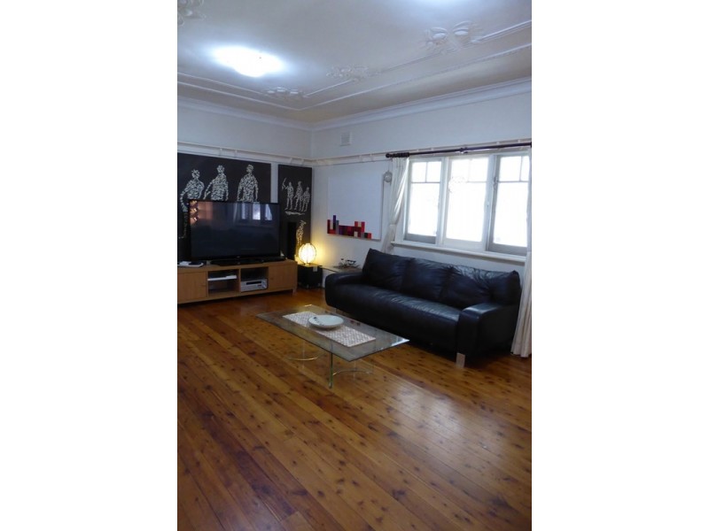 6 Rickard Street, Umina Beach NSW 2257