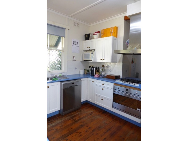 6 Rickard Street, Umina Beach NSW 2257