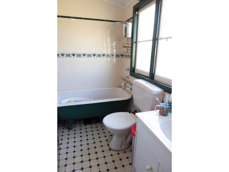 6 Rickard Street, Umina Beach NSW 2257