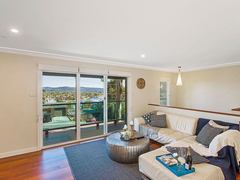 2 Empire Bay Drive, Daleys Point NSW 2257