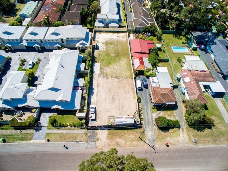 15 Warrigal Street, Blackwall NSW 2256