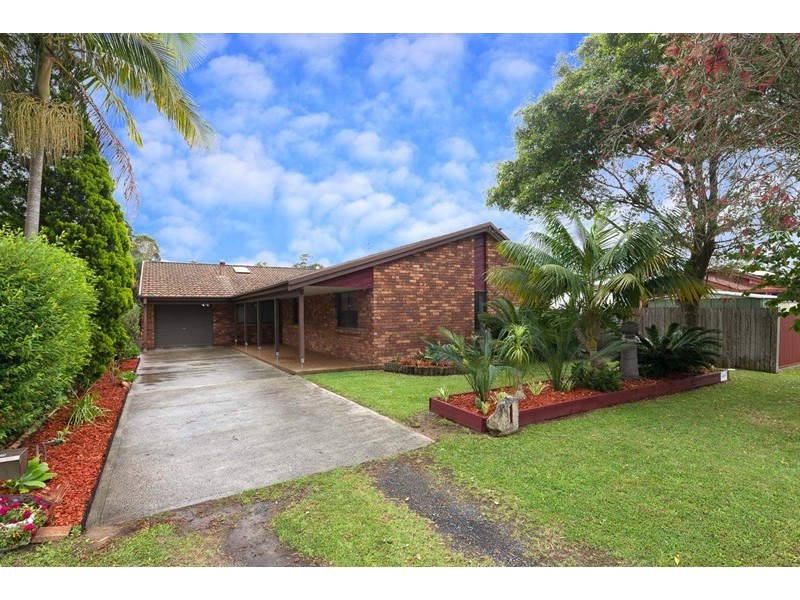 1 Myrtle Road, Empire Bay NSW 2257