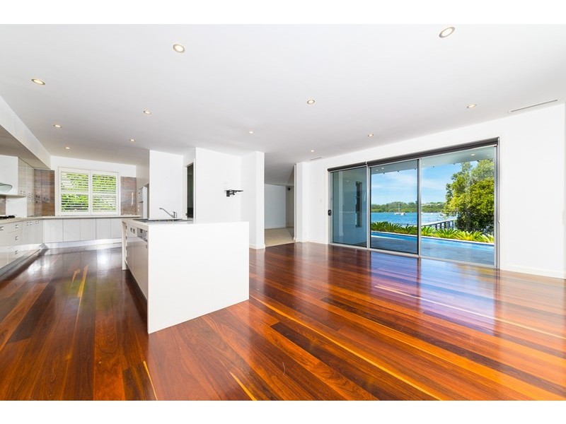 119a Albany Street, Point Frederick NSW 2250