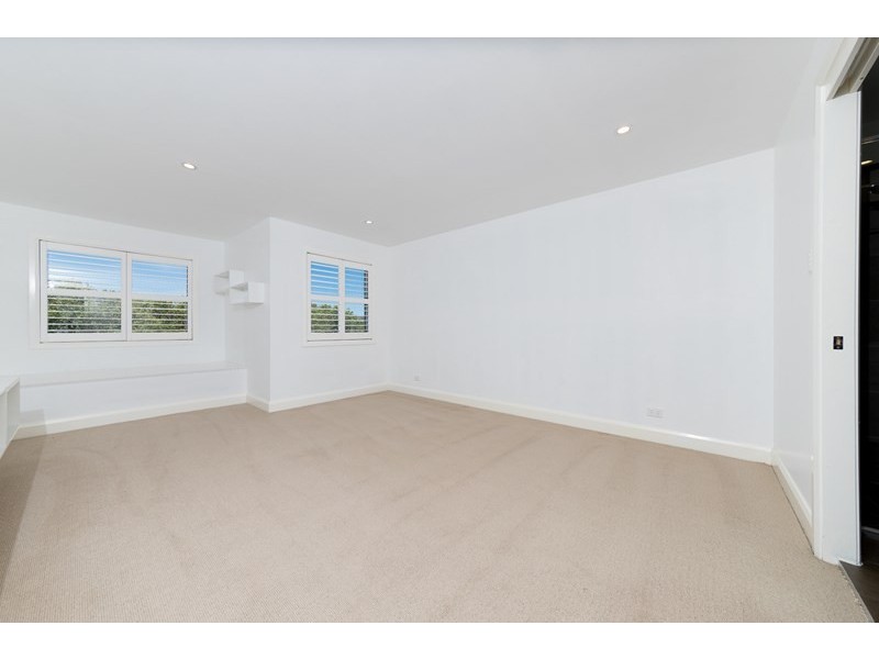 119a Albany Street, Point Frederick NSW 2250