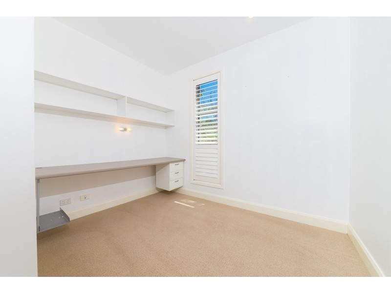 119a Albany Street, Point Frederick NSW 2250