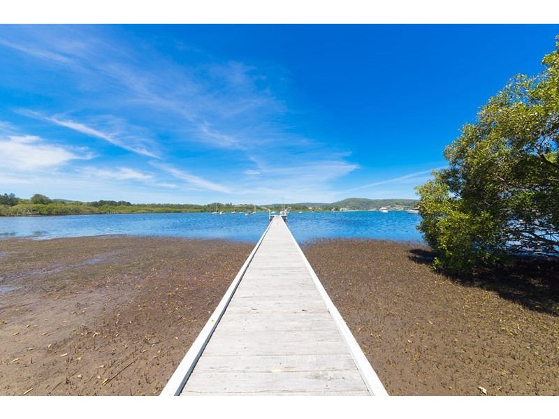 119a Albany Street, Point Frederick NSW 2250