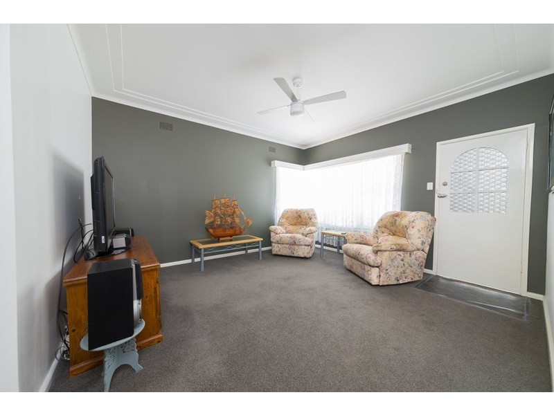 39 Springwood Street, Ettalong Beach NSW 2257
