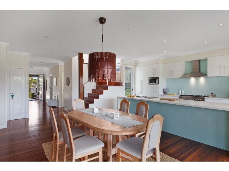52 Cambridge Street, Umina Beach NSW 2257