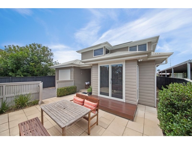 52 Cambridge Street, Umina Beach NSW 2257