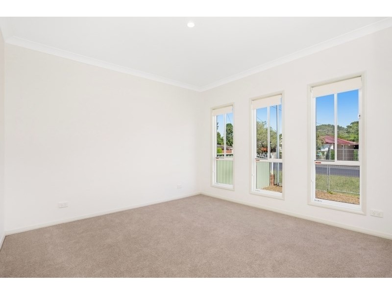 8 Cogra Road, Woy Woy NSW 2256