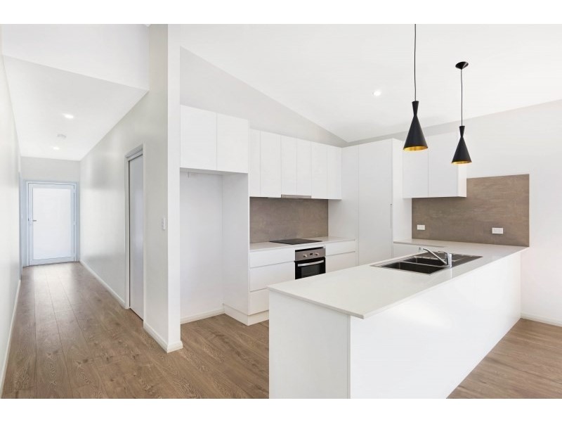 8 Cogra Road, Woy Woy NSW 2256