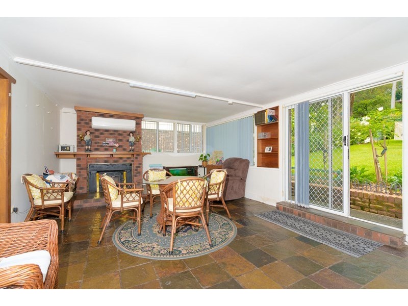 24 Hillcrest Road, Empire Bay NSW 2257