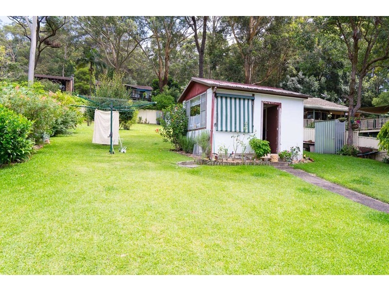 24 Hillcrest Road, Empire Bay NSW 2257