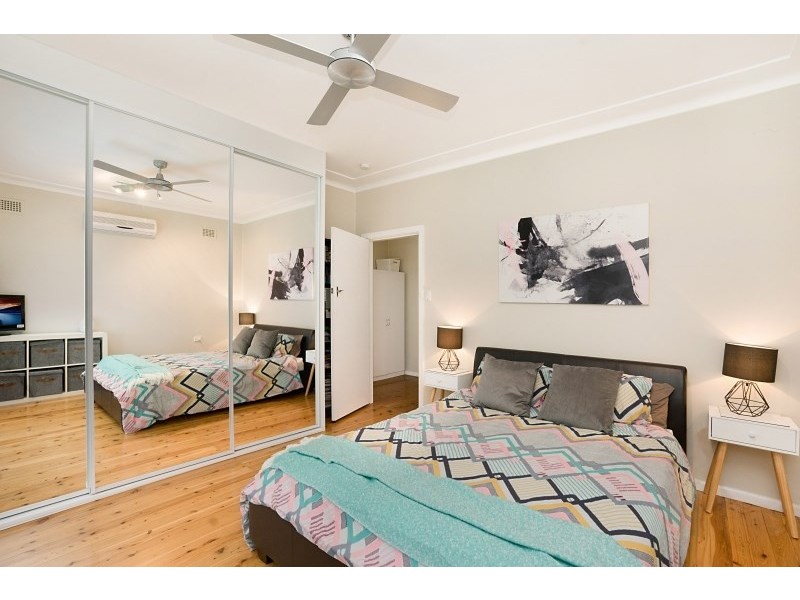 25 Florida Avenue, Woy Woy NSW 2256