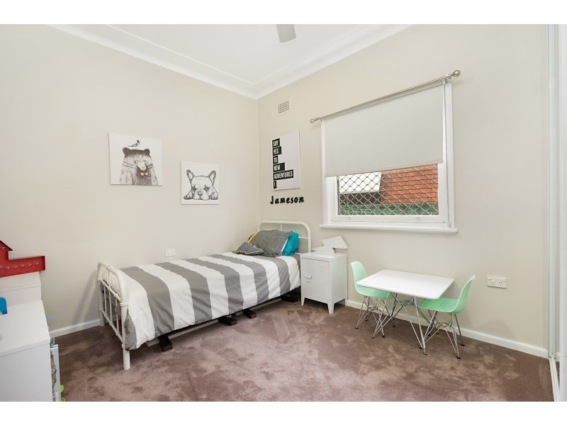 25 Florida Avenue, Woy Woy NSW 2256