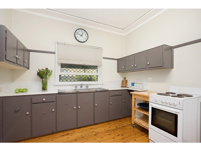 25 Florida Avenue, Woy Woy NSW 2256