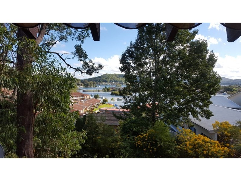 54 Yugari Crescent, Daleys Point NSW 2257