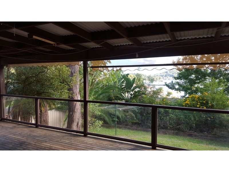 54 Yugari Crescent, Daleys Point NSW 2257