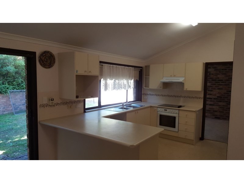 54 Yugari Crescent, Daleys Point NSW 2257