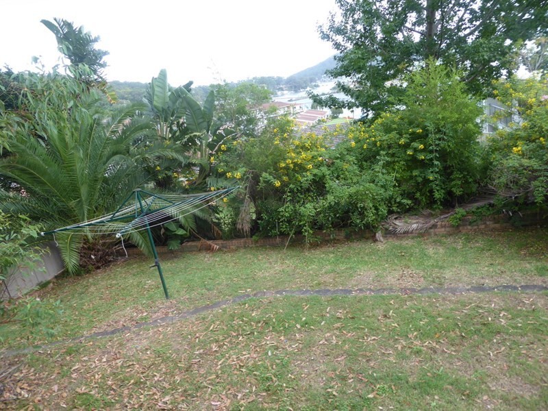 54 Yugari Crescent, Daleys Point NSW 2257