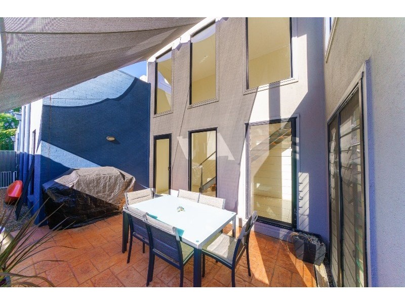 1 and 2/32 Kallaroo Road, Umina Beach NSW 2257